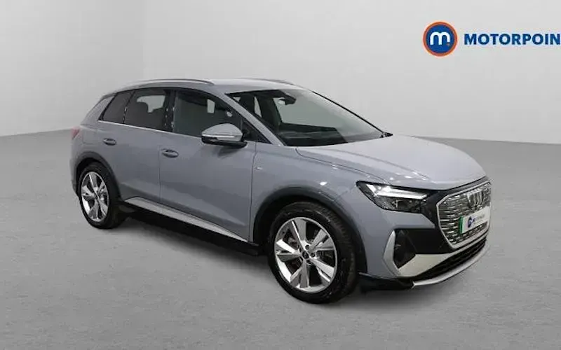 Usado Audi Q4 e-tron S-Line 219 kW (299 HP) 2023 SUV