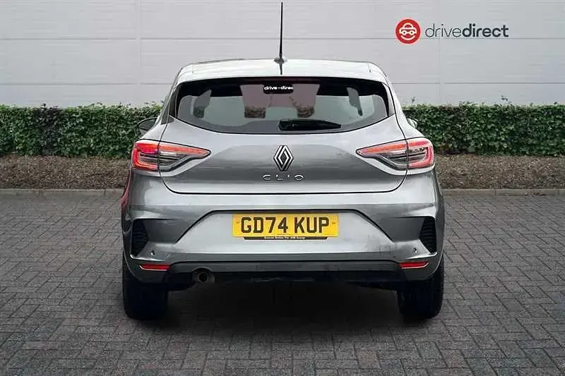Begagnad Renault Clio V Evolution 90 HK (66 kW) 2025 Grå Halvkombi