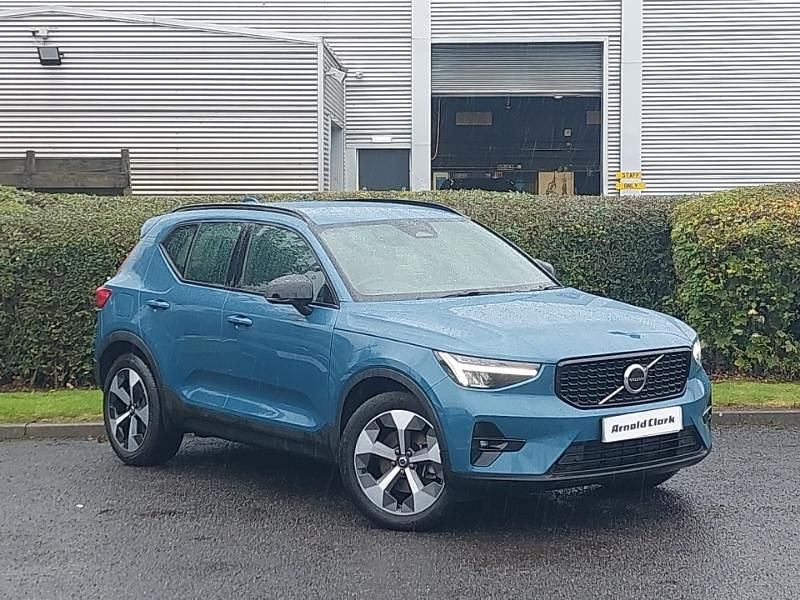 Used Volvo XC40 Plus 163 HP (119 kW) 2024 Blue SUV