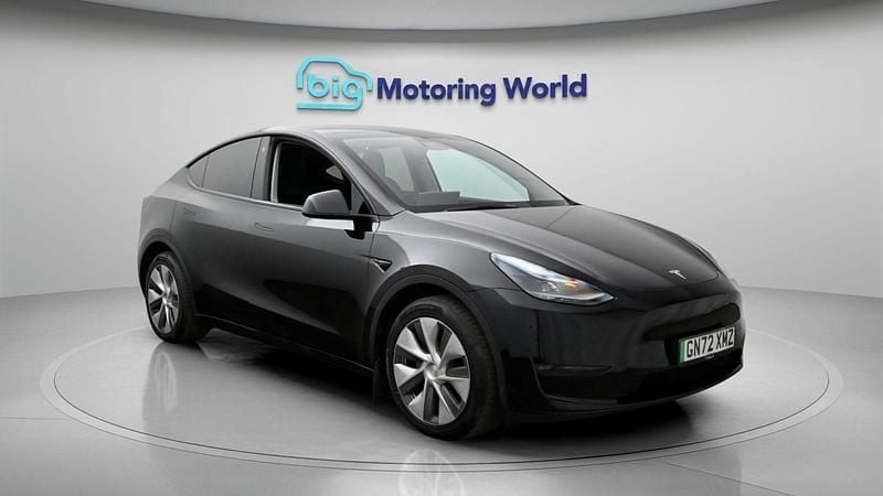 Used Tesla Model Y Long Range AWD 378 kW (514 HP) 2022 Black SUV