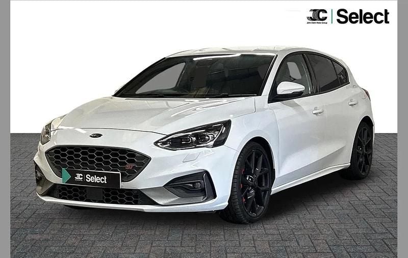 Używany Ford Focus ST 280 KM (205 kW) 2019 Biały Hatchback