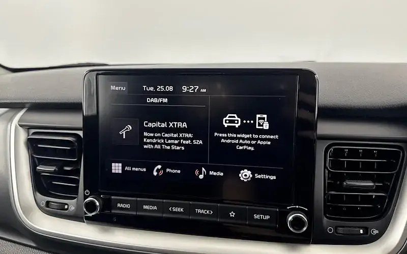 Used Kia Stonic 101 HP (74 kW) 2022 Grey SUV