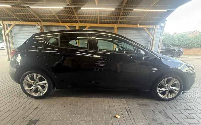 Used Vauxhall Astra SRi 150 HP (110 kW) 2019 Hatchback