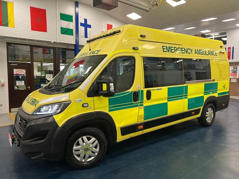 Used Fiat Ducato 176 HP (129 kW) 2020 Yellow Van