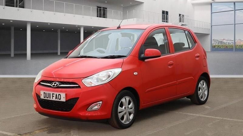 Used Hyundai i10 Active 86 HP (63 kW) 2011 Red Hatchback