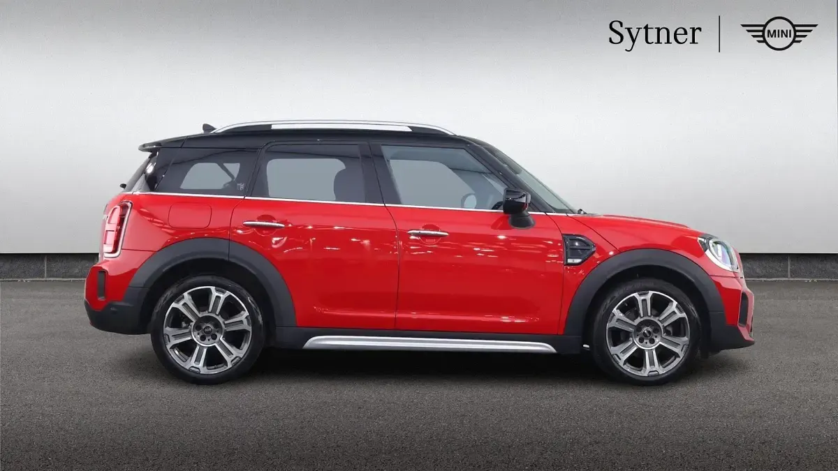 Used Mini Cooper Countryman Exclusive 134 HP (98 kW) 2023 Red SUV