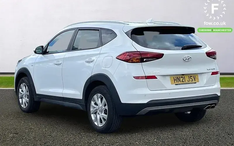 Usado Hyundai Tucson SE 116 HP (85 kW) 2020 Branco SUV