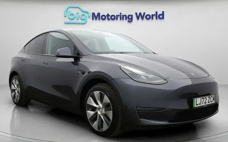 Used Tesla Model Y Long Range AWD 286 kW (389 HP) 2025 SUV
