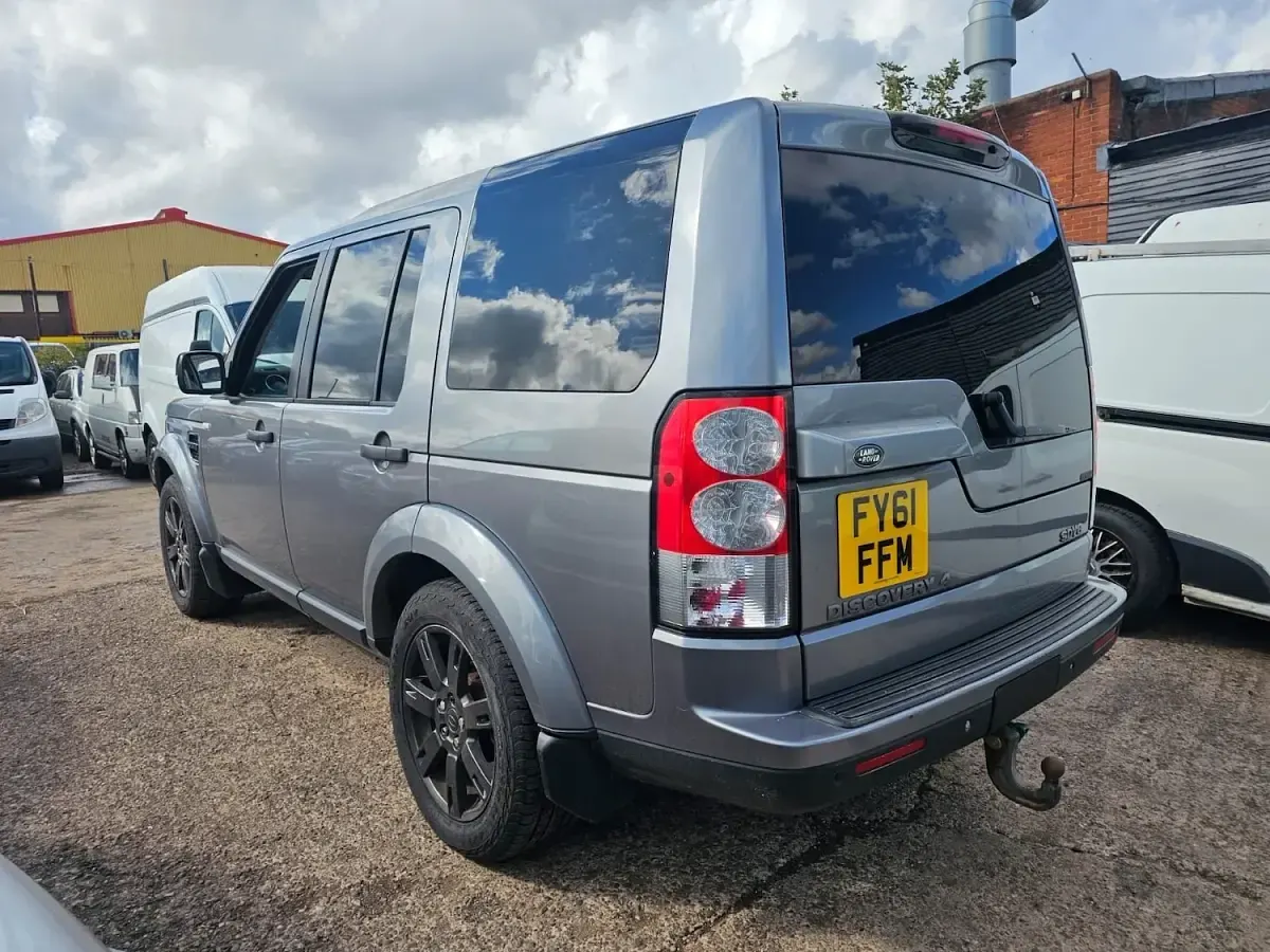Used Land Rover Discovery 255 HP (187 kW) 2011 Grey SUV