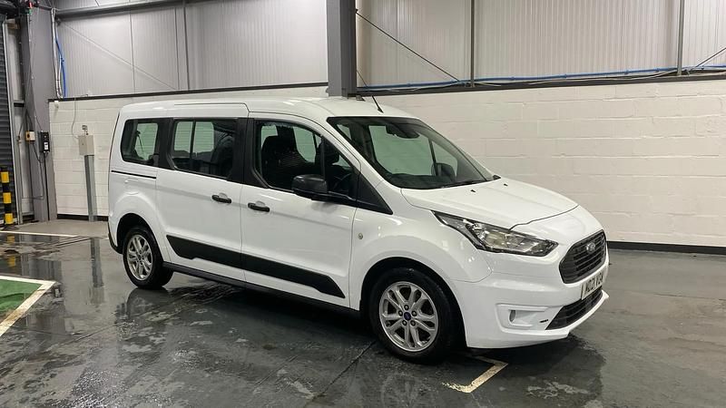 White Used 2021 Ford Grand Tourneo Connect Zetec MPV | £14,298 (Good price) - Image 1/4
