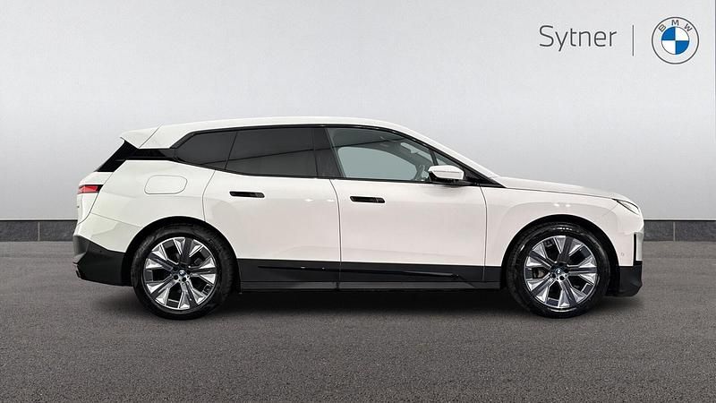 Used BMW iX Sport Line 236 kW (322 HP) 2022 White SUV