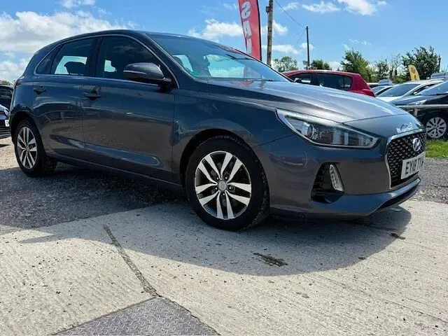 Used Hyundai i30 SE 140 HP (102 kW) 2018 Grey Hatchback