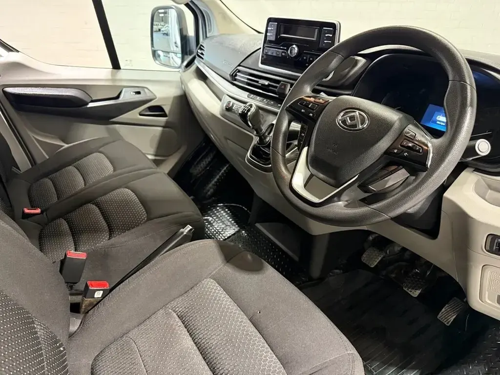 Used Maxus V90 150 HP (110 kW) 2022 White Van