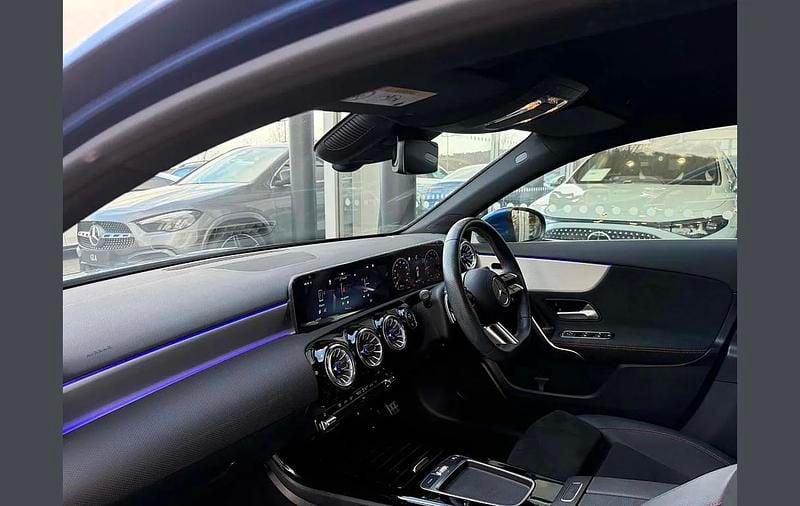 Used Mercedes A180 Executive 134 HP (98 kW) 2023 Blue Hatchback