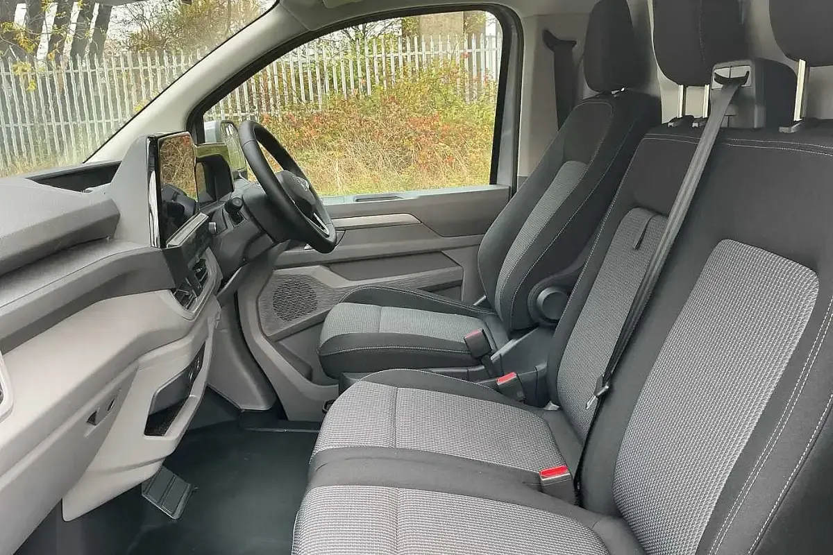 Used VW T7 Pro 160 kW (218 HP) 2025 Grey Van