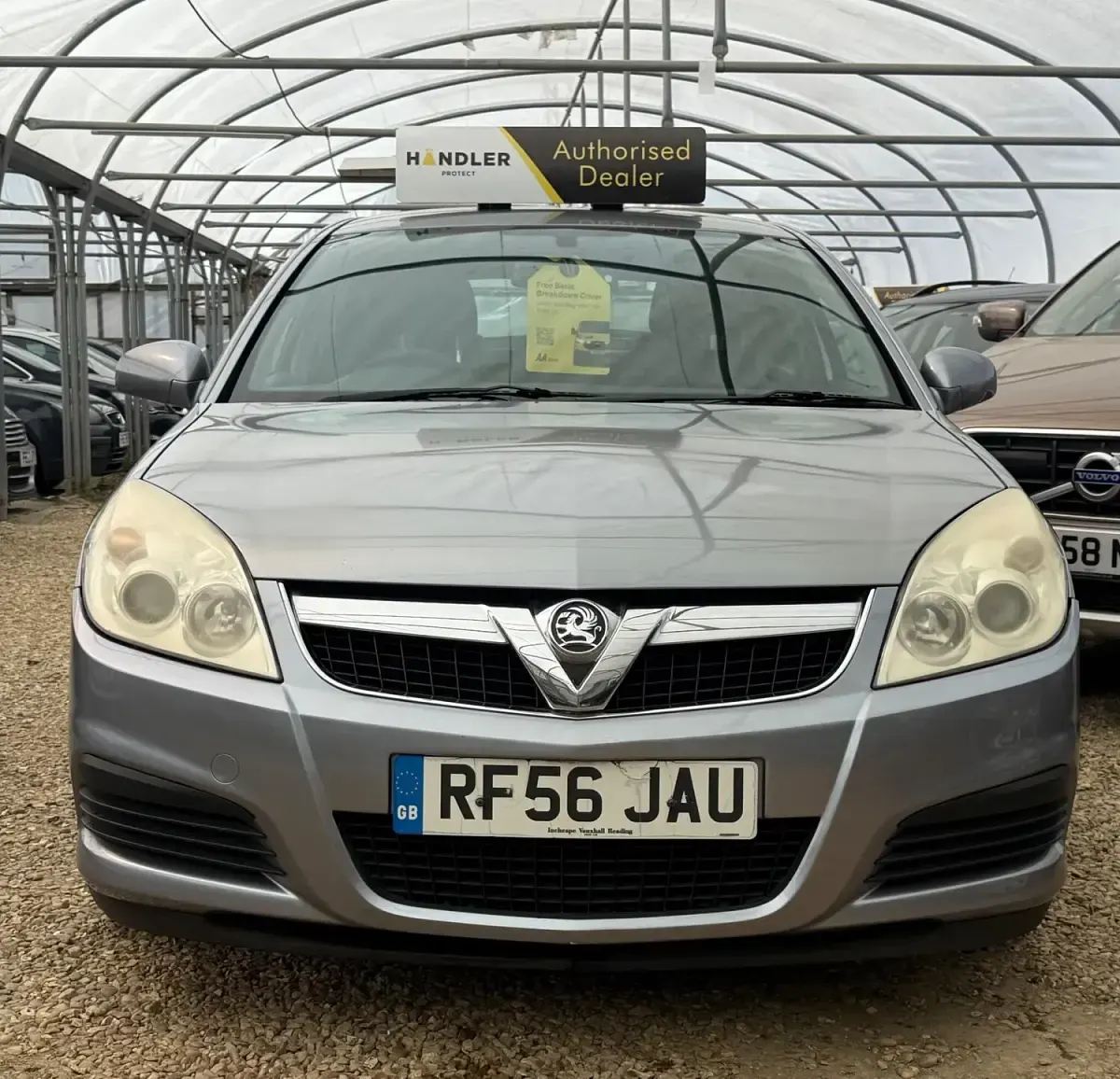 Used Vauxhall Vectra 138 HP (101 kW) 2006 Silver Hatchback