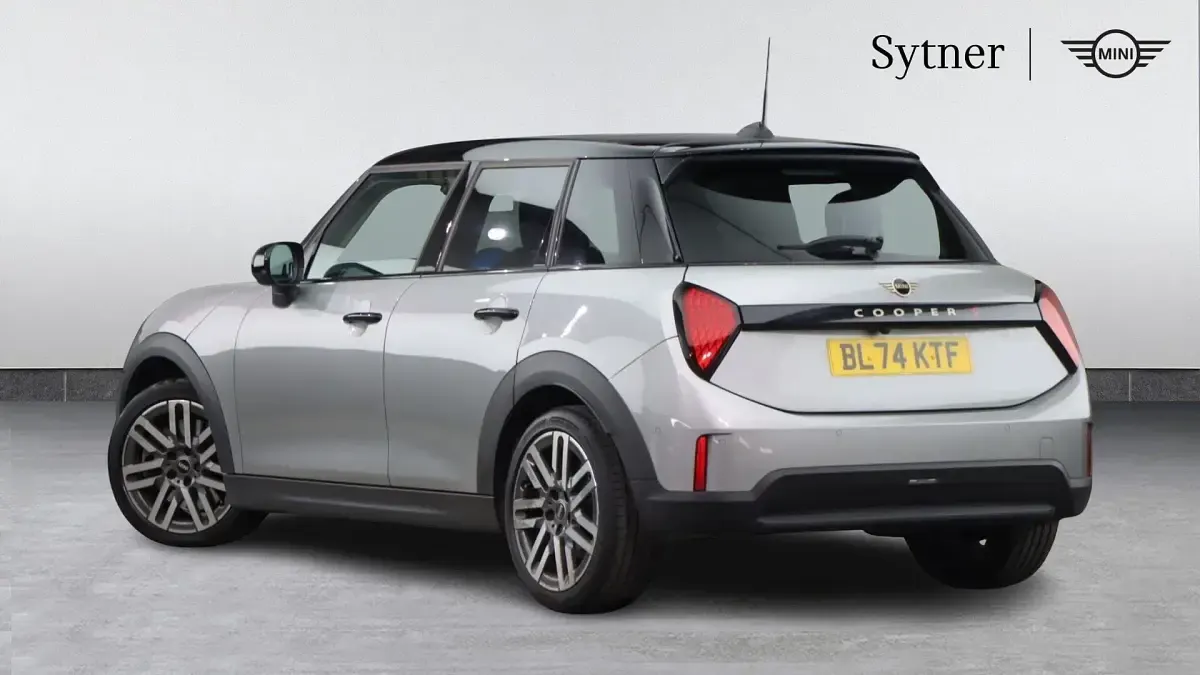 Used Mini Cooper S Hatch 201 HP (147 kW) 2024 Silver Hatchback