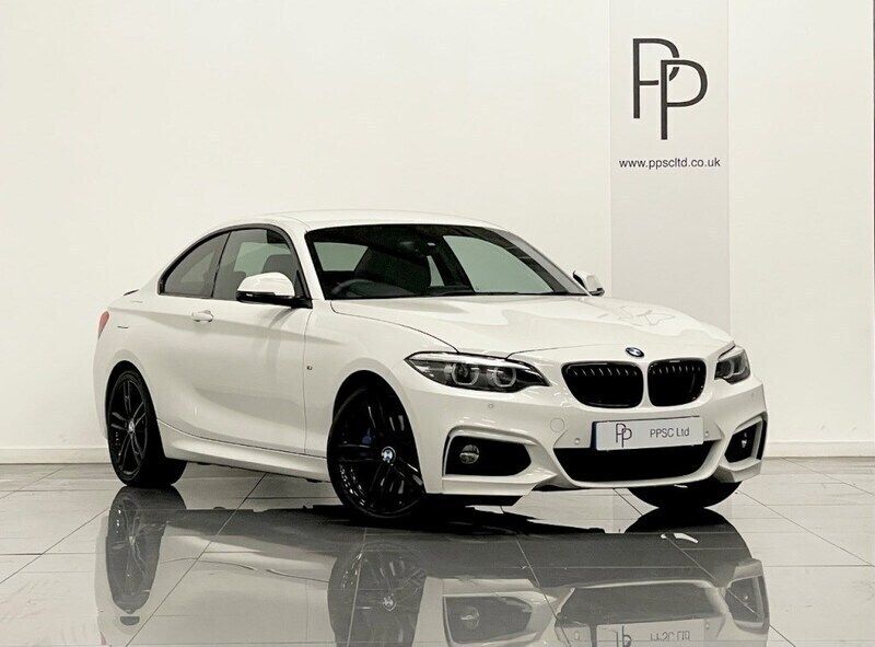 White Used 2017 BMW 220 M Sport Coupe | £11,950 (Fair price) - Image 1/3