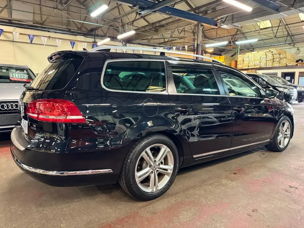 Used VW Passat R-line 160 HP (117 kW) 2026 Black Estate