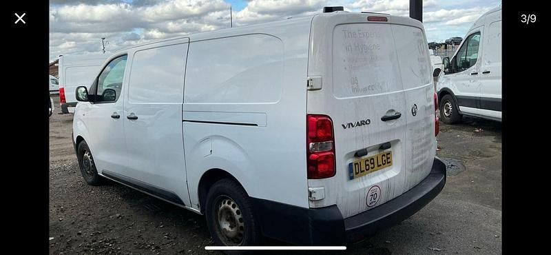 Used Vauxhall Vivaro Edition 120 HP (88 kW) 2020 White MPV