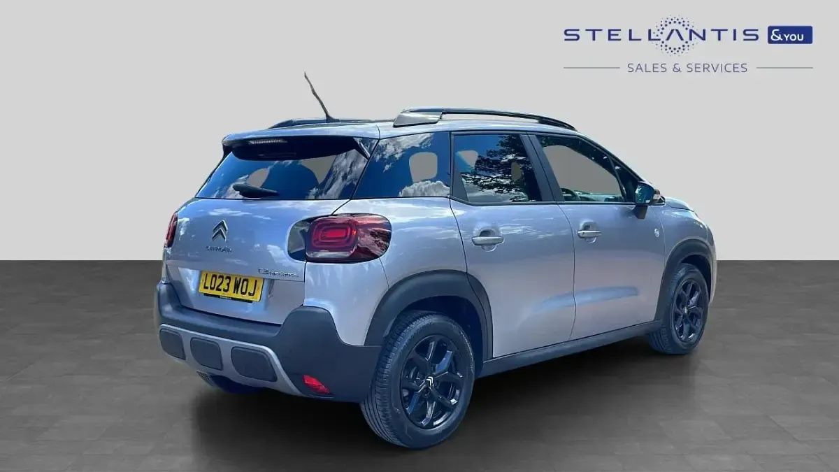 Usado Citroën C3 Aircross PureTech 108 HP (79 kW) 2023 Cinzento SUV