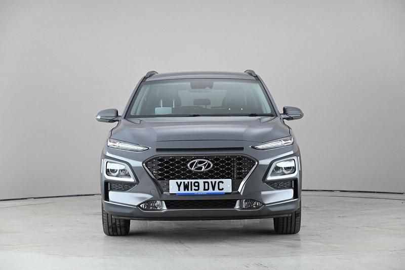 Second-hand Hyundai Kona Premium SE 120 CP (88 kW) 2019 Gri SUV