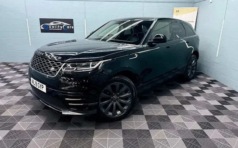 Used Land Rover Range Rover Velar SE Dynamic 179 HP (131 kW) 2019 Black SUV
