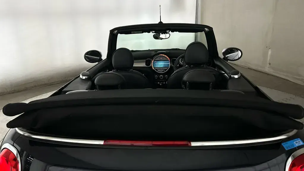 Used Mini Cooper Cabriolet Exclusive 2022 Blue and black Cabriolet