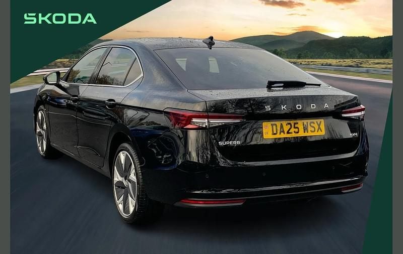 Used Skoda Superb SE L 190 HP (139 kW) 2025 Midnight black metallic Hatchback