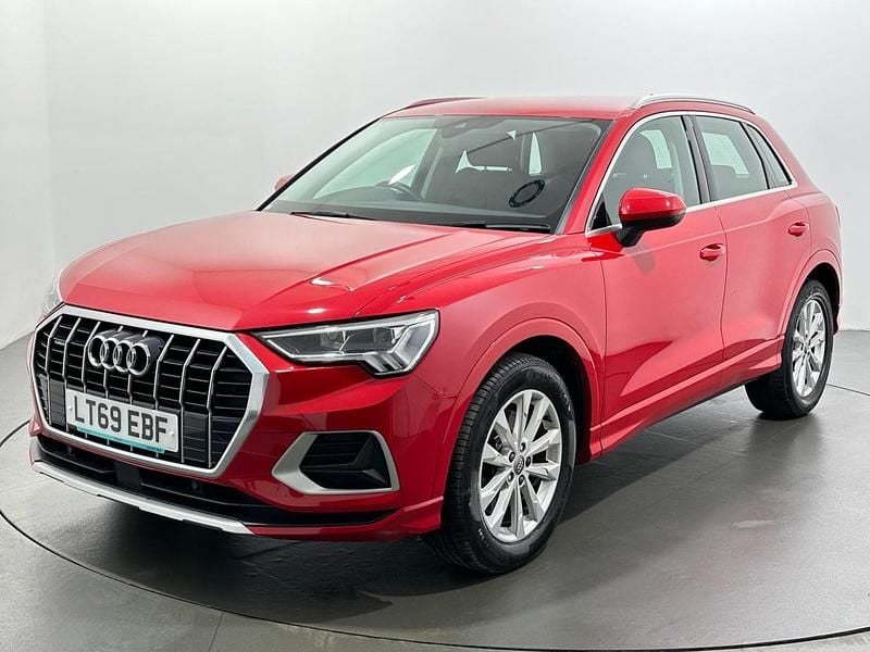 Used Audi Q3 Sport 190 HP (139 kW) 2019 Red SUV