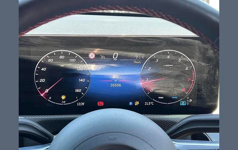 Used Mercedes CLA200 Executive 161 HP (118 kW) 2023 Black Estate