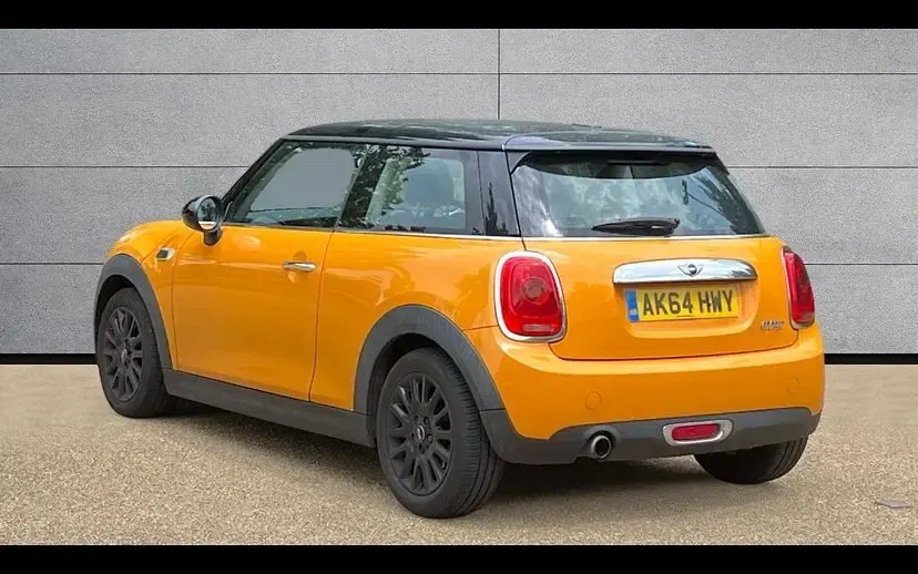 Used Mini Cooper Hatch 134 HP (98 kW) 2014 Orange Hatchback