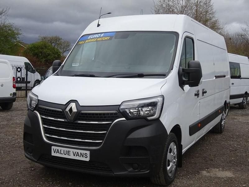 Used Renault Master Business 2022 White MPV