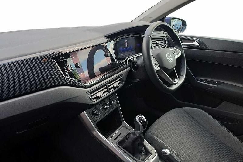 Used VW Polo Life 95 HP (69 kW) 2022 Mauve/purple Hatchback