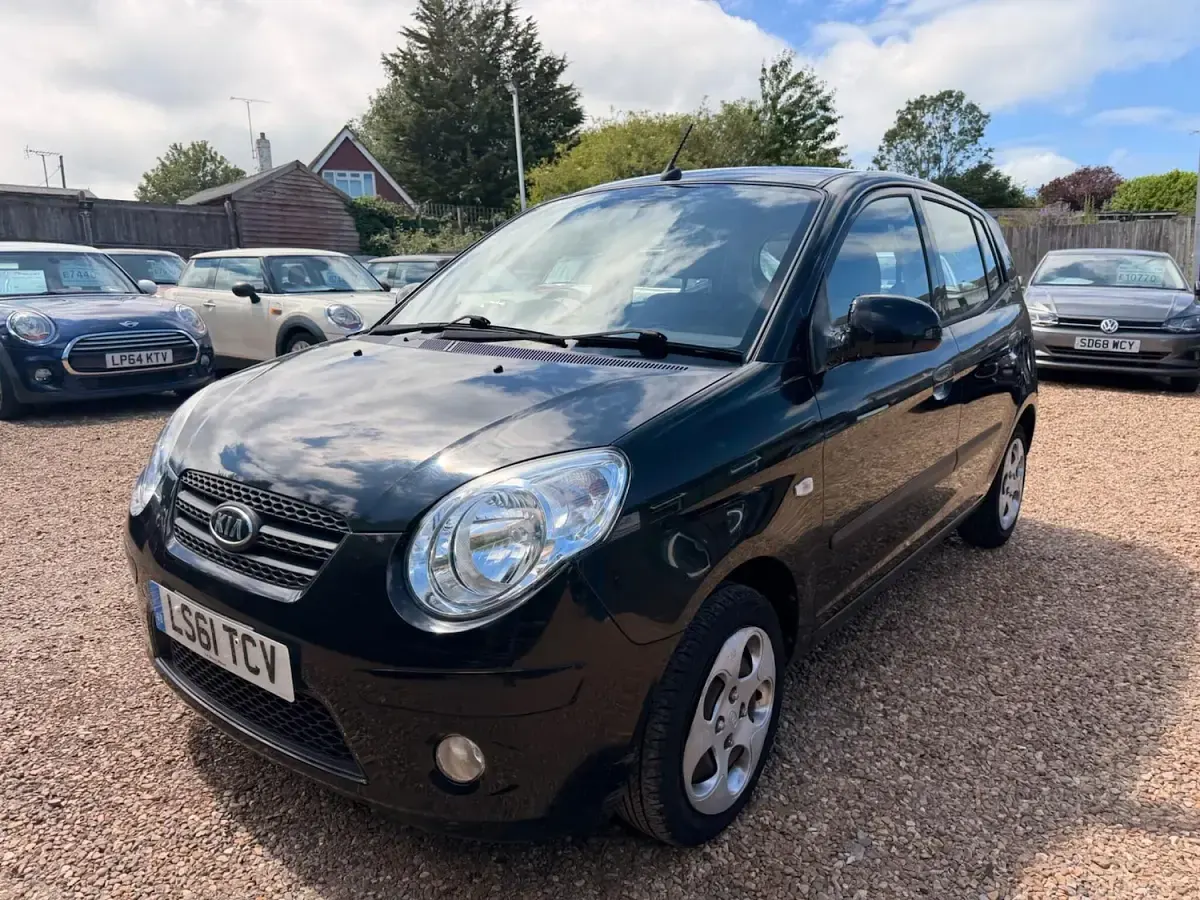 Used Kia Picanto 64 HP (47 kW) 2011 Black Hatchback