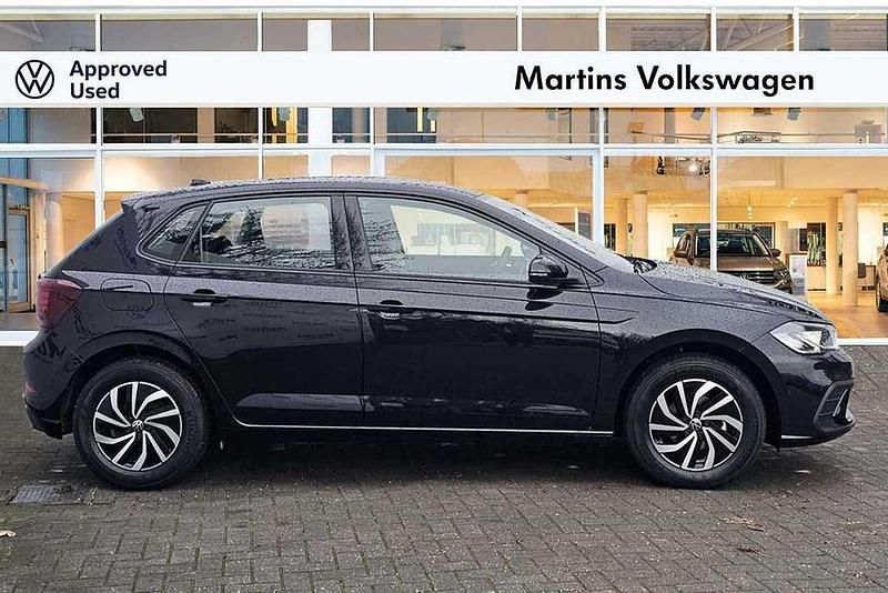 Used VW Polo Life 95 HP (69 kW) 2025 Black Hatchback