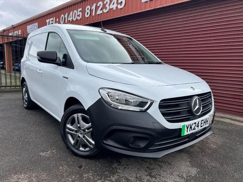 Used Mercedes eCitan Progressive 89 kW (122 HP) 2024 White Van