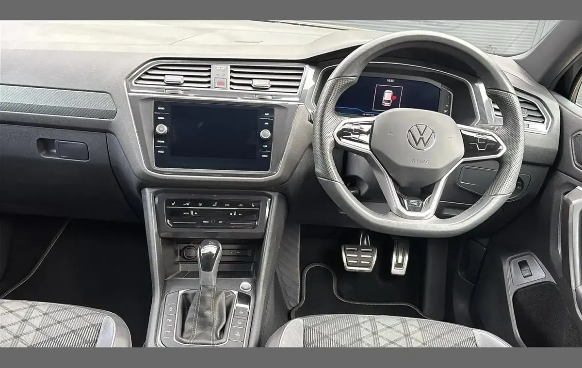 Used VW Tiguan Allspace R-line 150 HP (110 kW) 2023 Black SUV