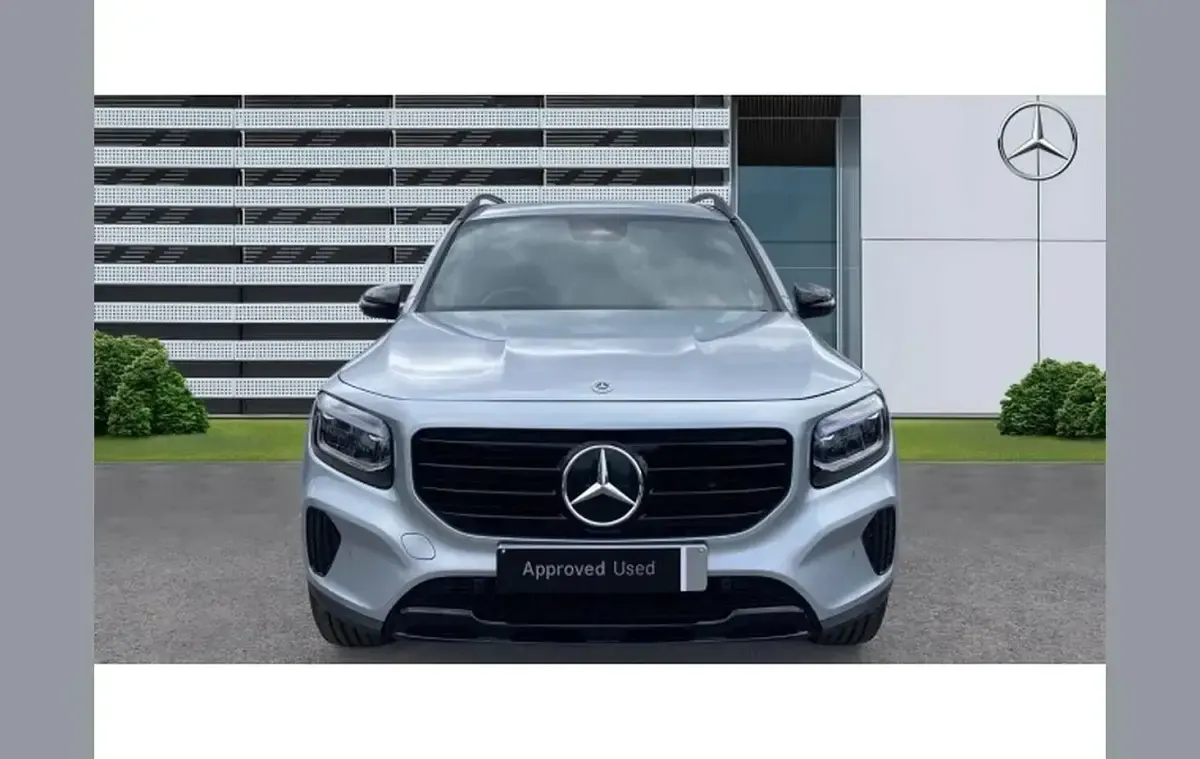 Begagnad Mercedes GLB200 Executive 161 HK (118 kW) 2025 Silver SUV