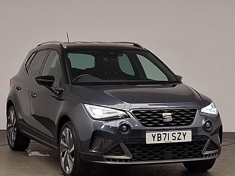 Grey Used 2022 Seat Arona FR Sport SUV | £16,498 (Fair price) - Image 1/4
