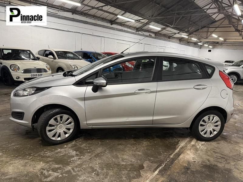 Used Ford Fiesta Style 82 HP (60 kW) 2013 Silver Hatchback