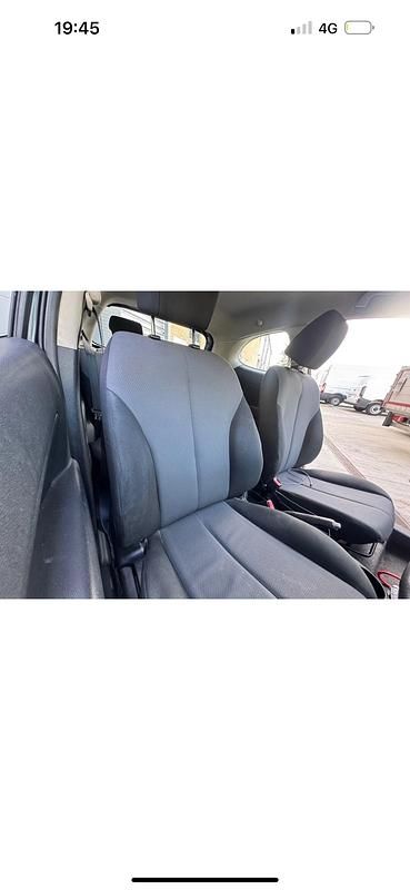 Begagnad Mazda 2 2009 Grå Halvkombi