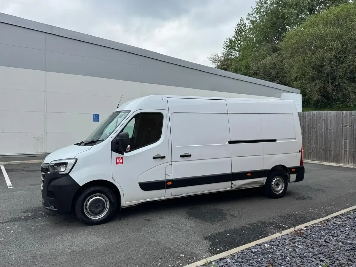 Used Renault Master 2023 White MPV