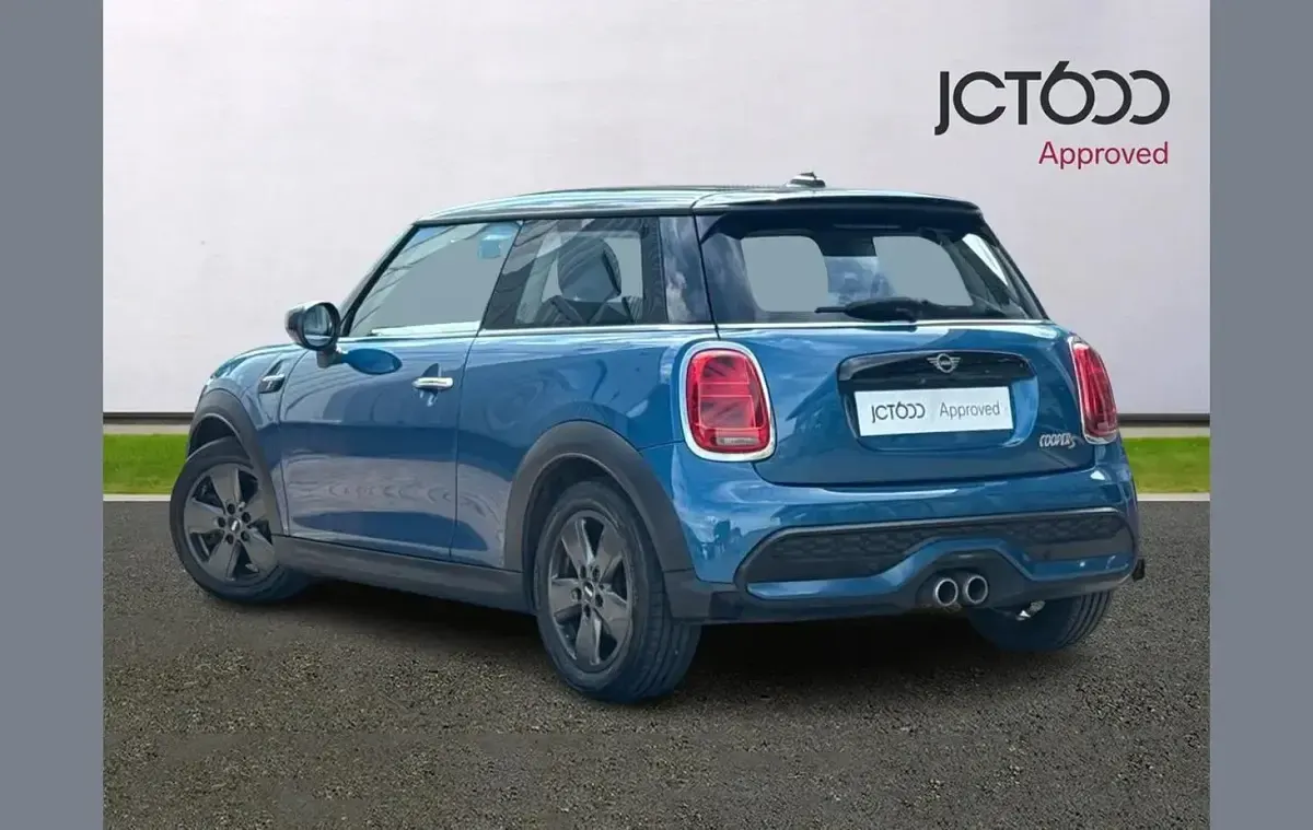 Used Mini Cooper S Classic 176 HP (129 kW) 2021 Blue Hatchback