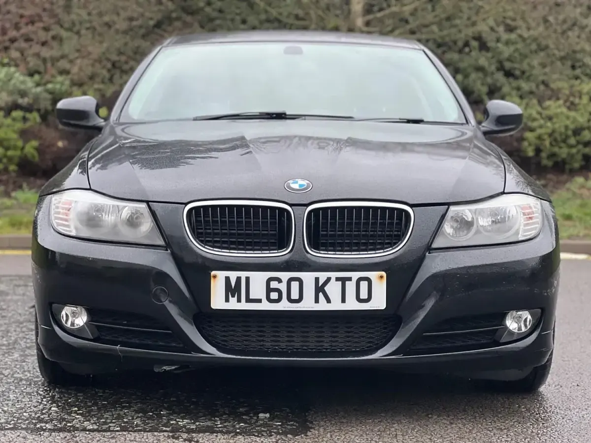Używany BMW 320 Efficient Dynamics 2010 Czarny Sedan/Limuzyna