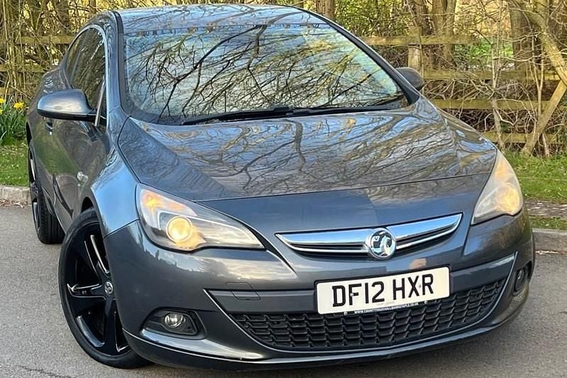 Used Vauxhall Astra GTC SRi 180 HP (132 kW) 2012 Coupe