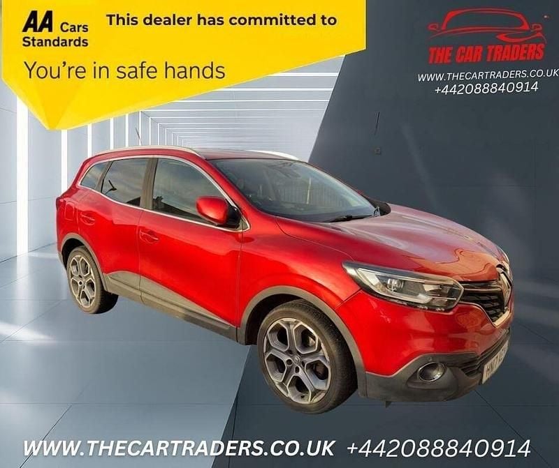 Red Used 2017 Renault Kadjar Dynamique SUV | £7,888 (Good price) - Image 1/4