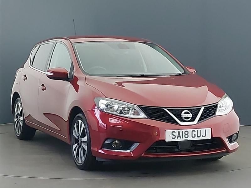 Red Used 2018 Nissan Pulsar N-Connecta Hatchback | £7,498 (Fair price) - Image 1/4