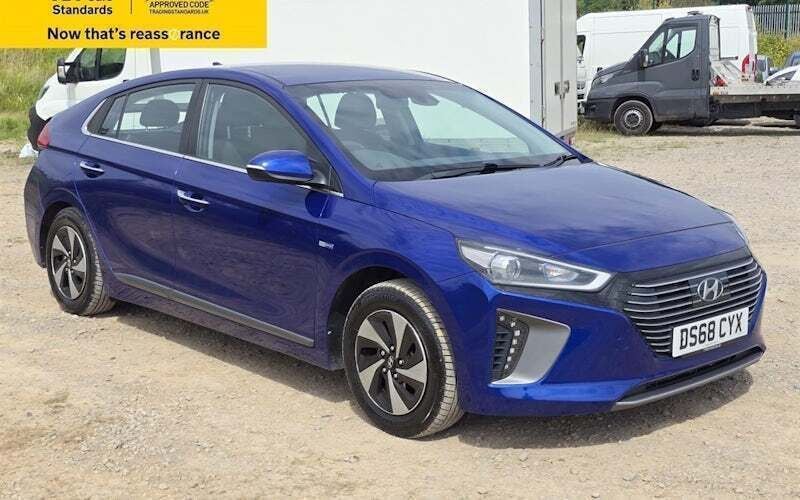 Blue Used 2019 Hyundai Ioniq Premium Sedan | £11,380 (Good price) - Image 1/4