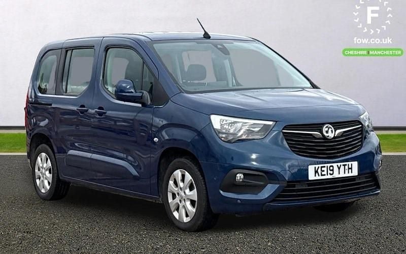 Used 2020 Vauxhall Combo Estate | £12,499 (Fair price) - Image 1/4